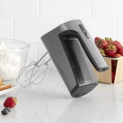 Cuisinart EVOLUTIONX™ Cordless Rechargeable 5-Speed Hand Mixer