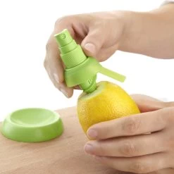 Lékué Citrus Lemon Fruit Mist Spray Green Set Of 2 -Home-Kitchen lekue citrus lemon fruit mist spray green set of 2 3