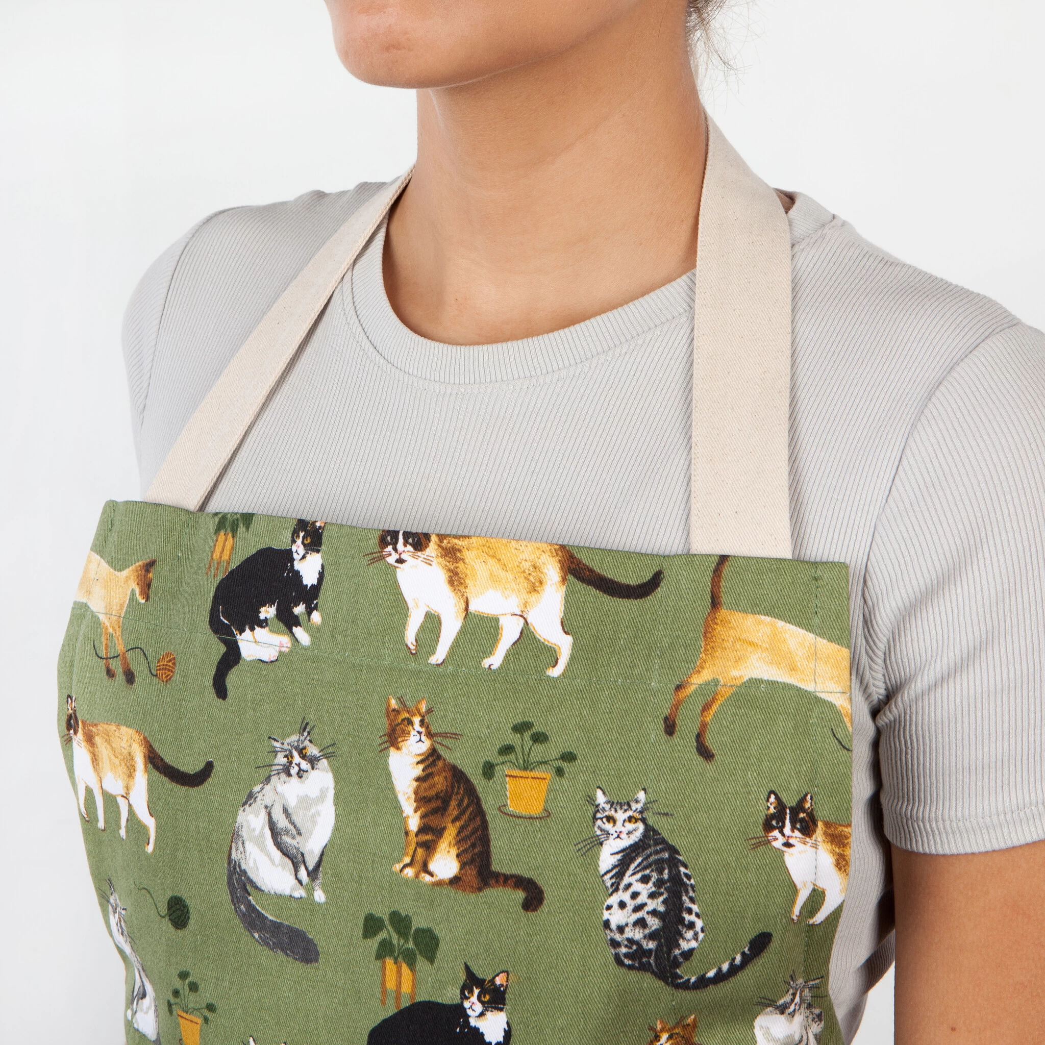 Now Designs Cat Collective Kids Chef Apron 4 Now Designs Cat Collective Kids Chef Apron - Image 2