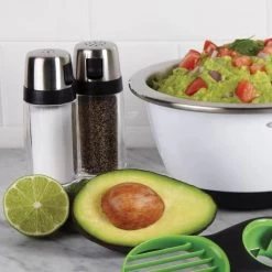 Oxo Salt & Pepper Shaker Set -Home-Kitchen oxo oxo salt pepper shaker set 3