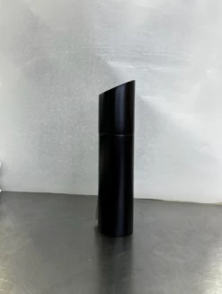 Senshi Modern Salt Or Pepper Mill Cafe