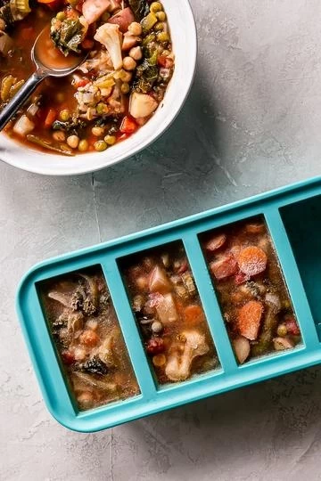 Souper Cubes® 1-Cup Tray With Lid 4 Souper Cubes® 1-Cup Tray With Lid - Image 2