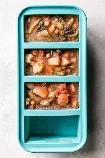 Souper Cubes® 1-Cup Tray With Lid 3 Souper Cubes® 1-Cup Tray With Lid
