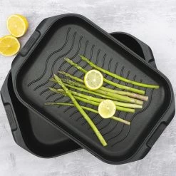 Trudeau Heroic 2 In 1 Roaster Set