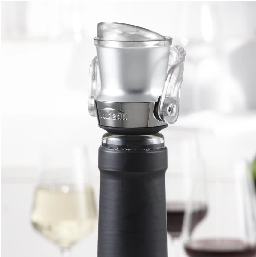 Trudeau Wine Pourer And Stopper 4 Trudeau Wine Pourer And Stopper - Image 2