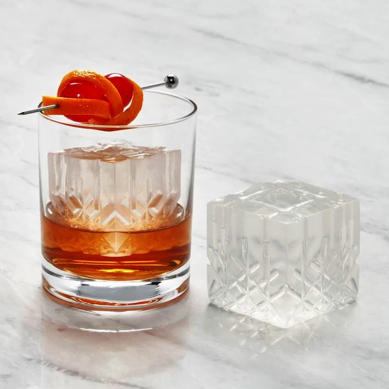 W&P 'Peak' Crystal Etched Ice Cube Tray 3 W&P 'Peak' Crystal Etched Ice Cube Tray